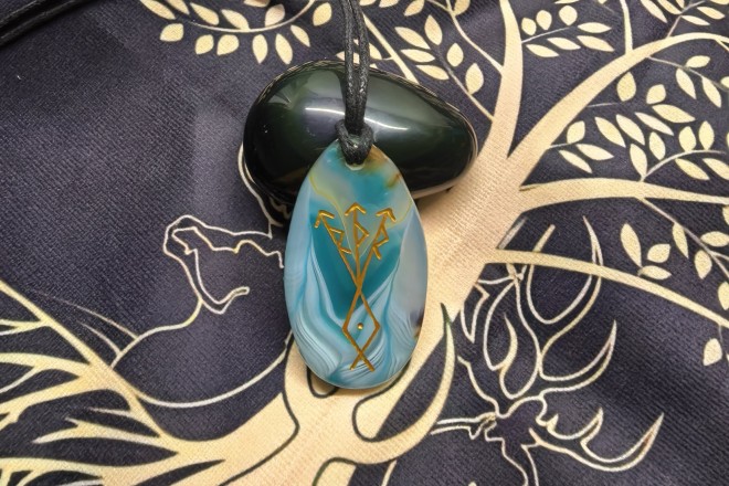 Амулет защитный Открытые дороги